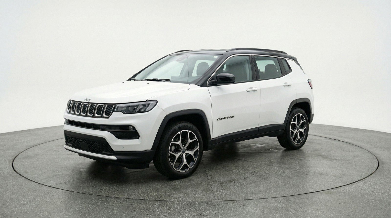Used 2025 Jeep Compass Limited image 3