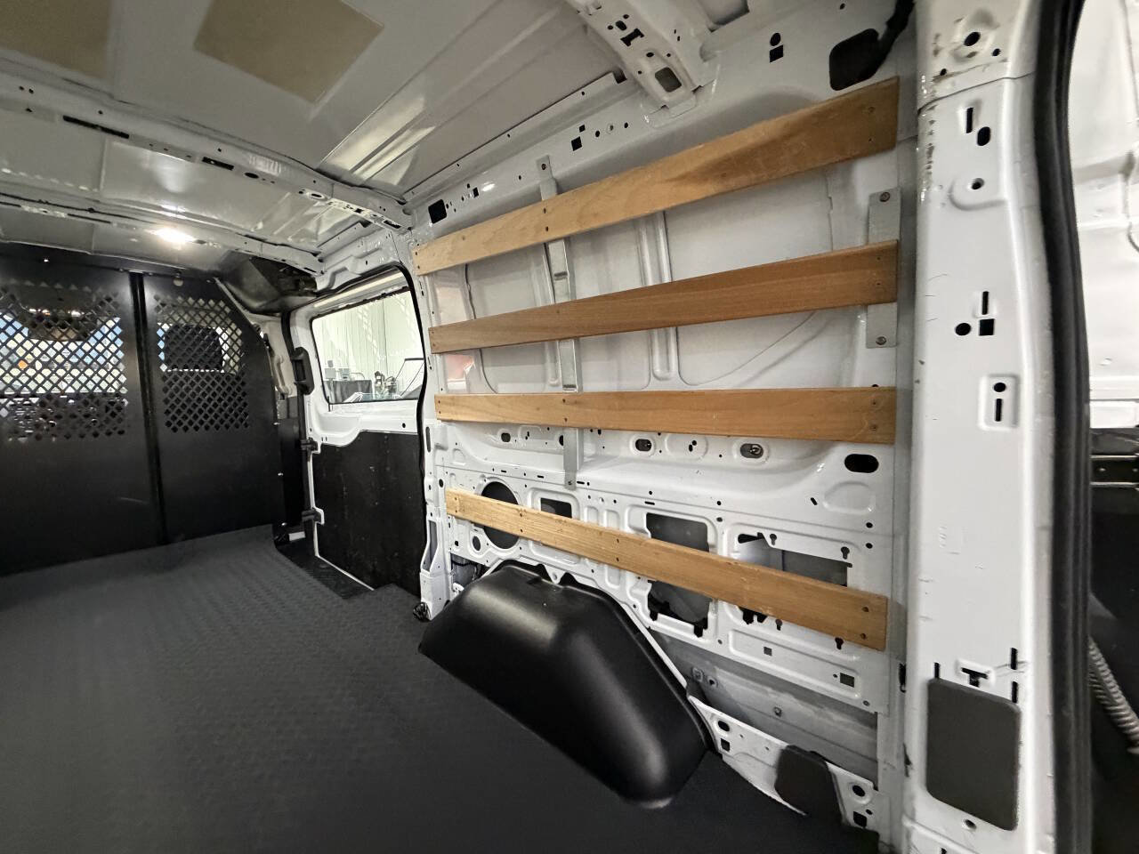 Used 2024 Ford Transit 250 Low Roof w/ Exterior Upgrade Package image 23
