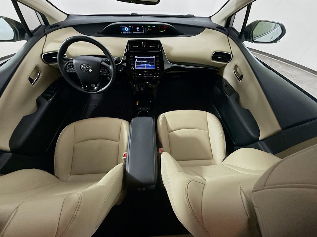 Certified 2022 Toyota Prius XLE FWD image 23