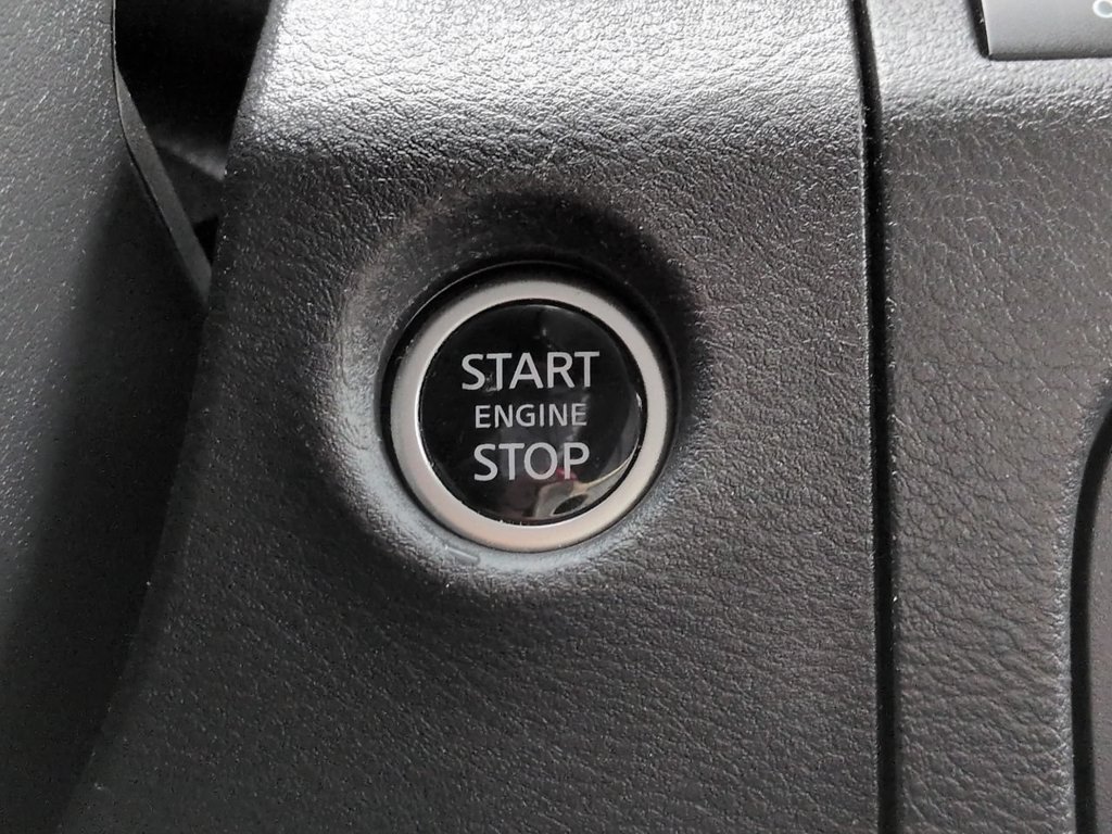 Certified 2025 Nissan Frontier SV w/ SV Convenience Package RWD image 27