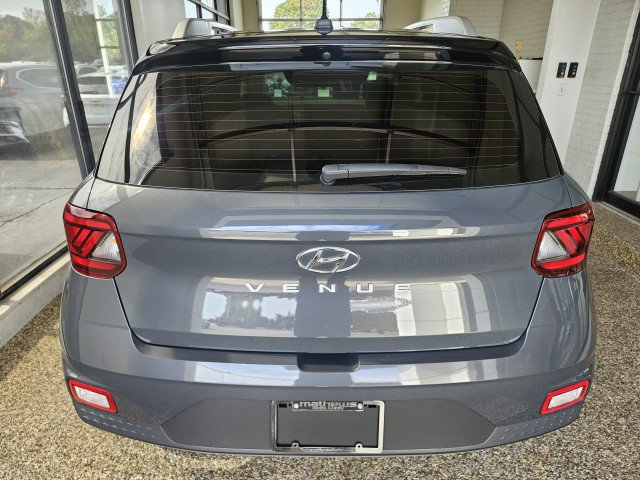 Used 2026 Hyundai Venue SEL FWD image 3