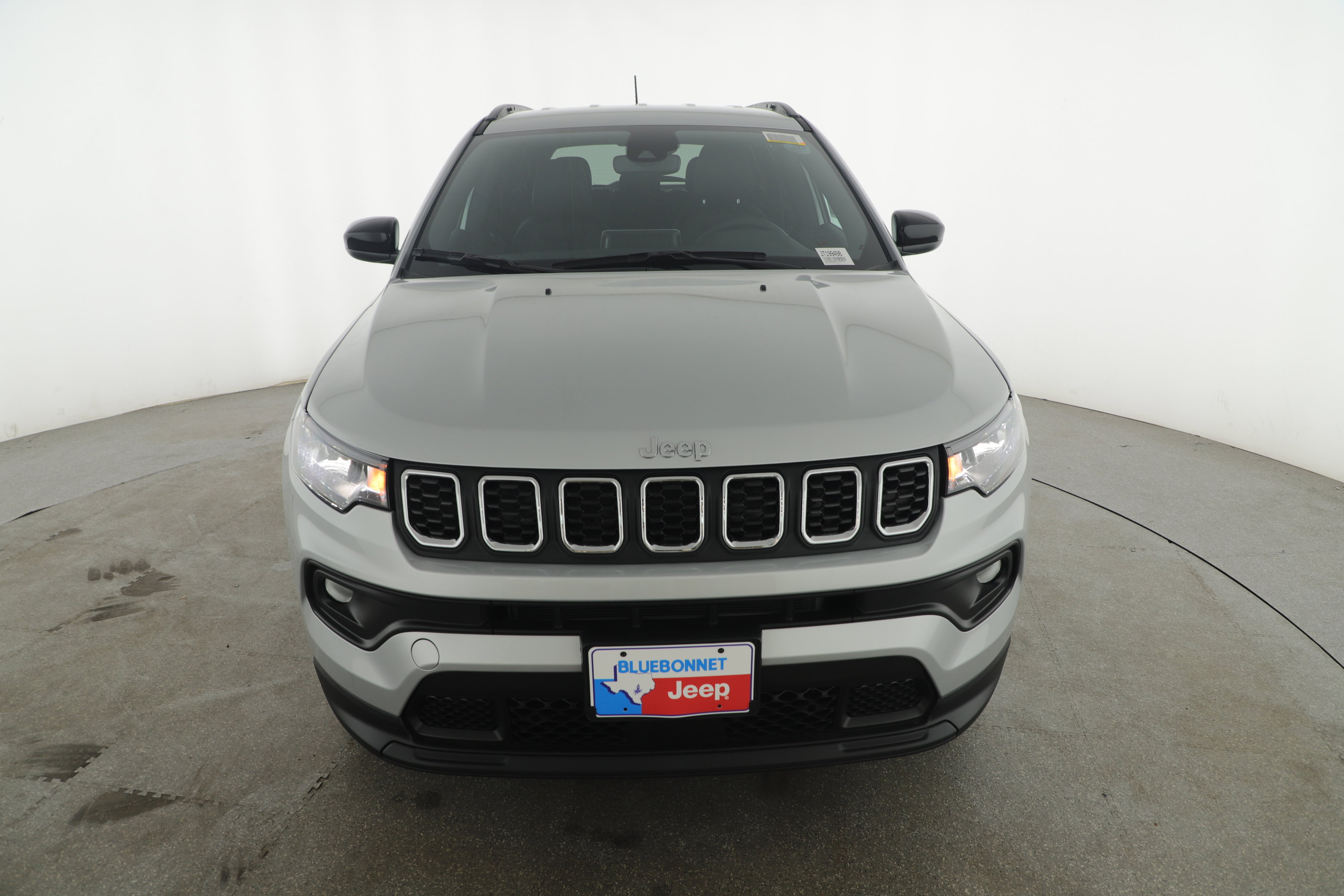 New 2026 Jeep Compass Latitude image 2