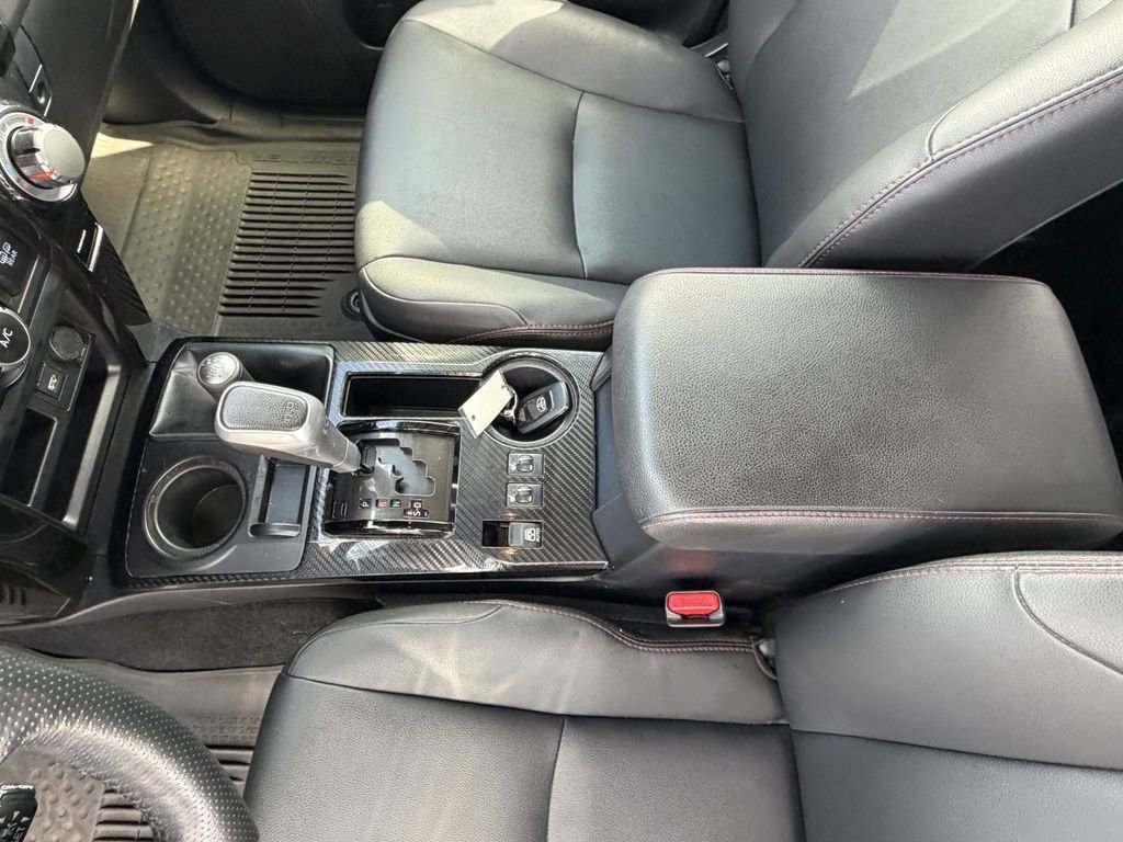 Used 2024 Toyota 4Runner TRD Off-Road Premium w/ Moonroof Package AWD/4WD image 19