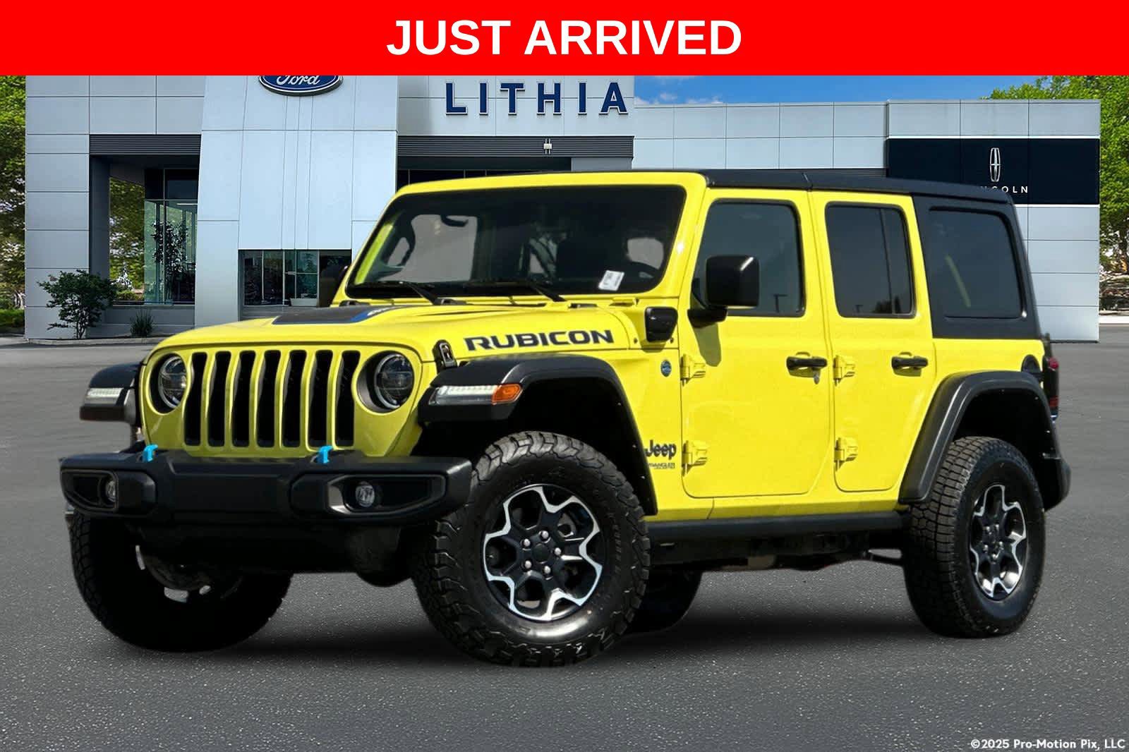 Used 2022 Jeep Wrangler Unlimited Rubicon 4xe w/ Cold Weather Group AWD/4WD image 1