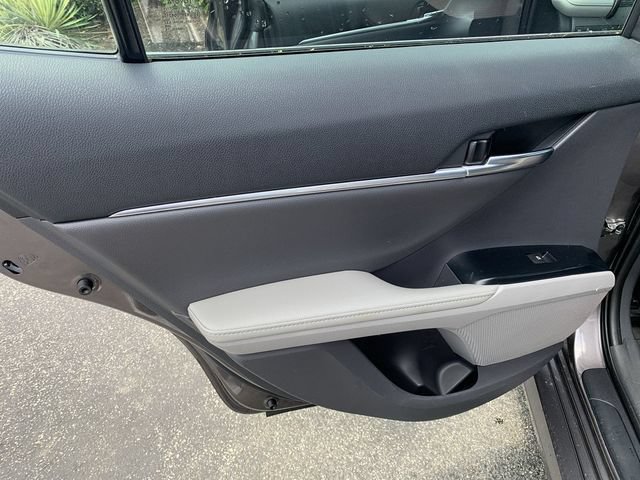 Certified 2020 Toyota Camry XLE w/ Sunroof Package FWD image 15