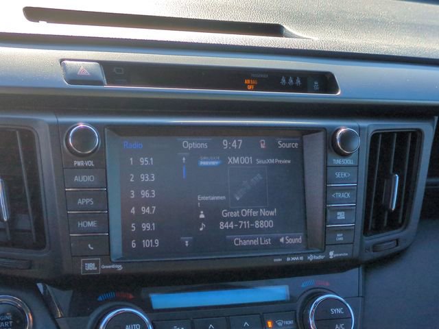 Used 2017 Toyota RAV4 SE image 22