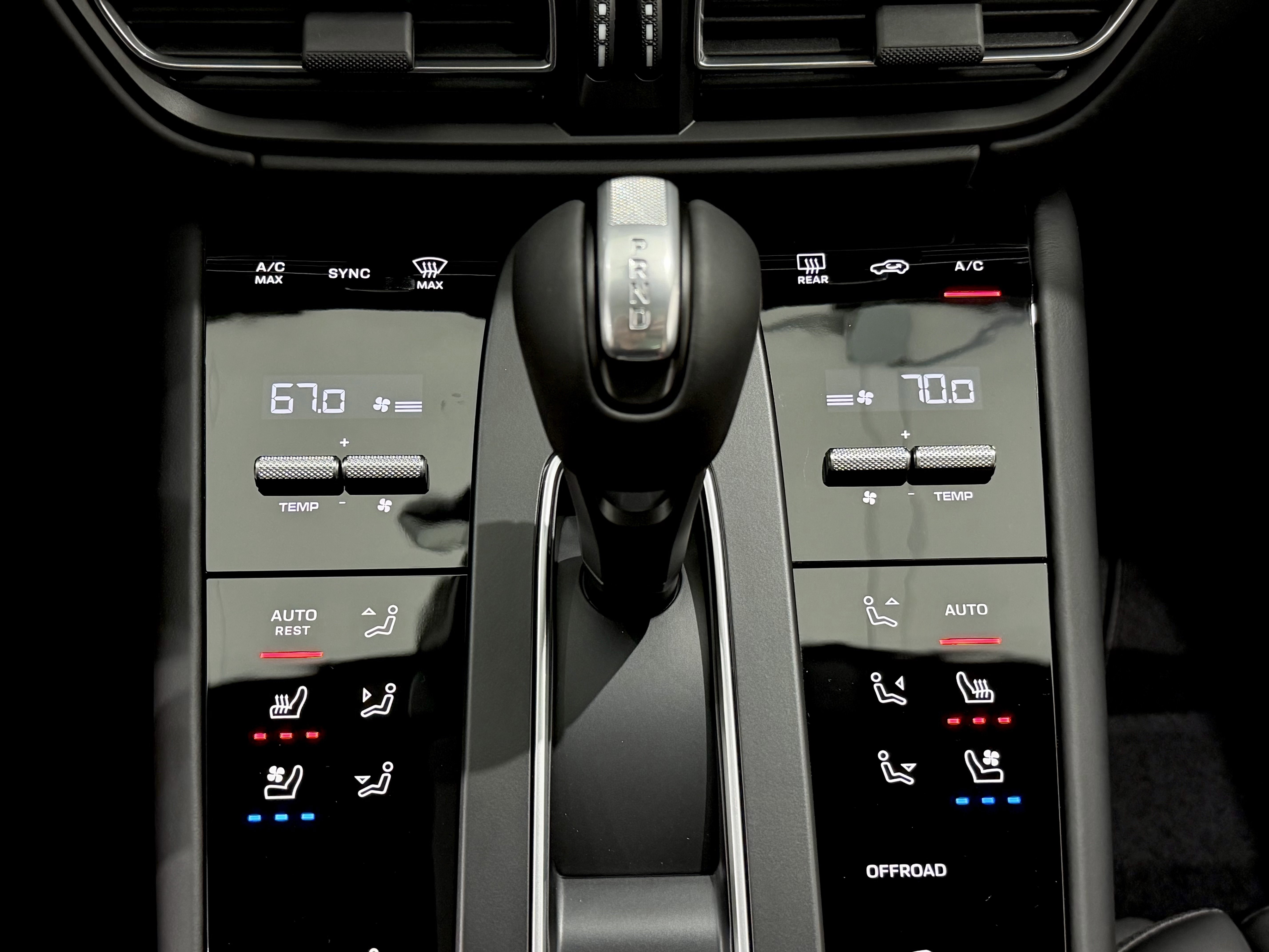 New 2026 Porsche Macan GTS image 41
