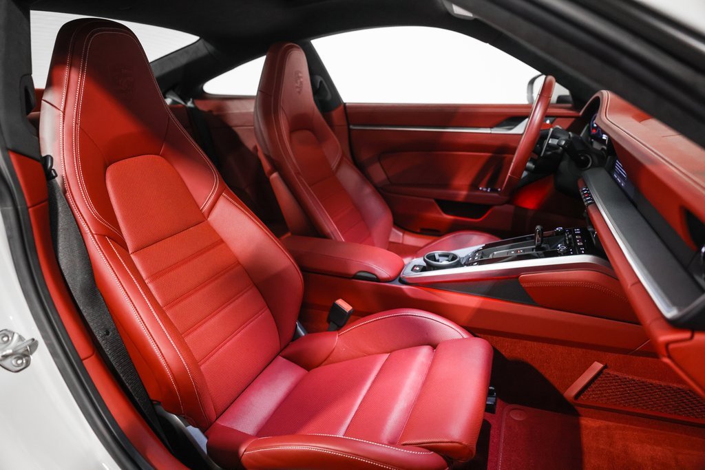 Used 2022 Porsche 911 Turbo image 19