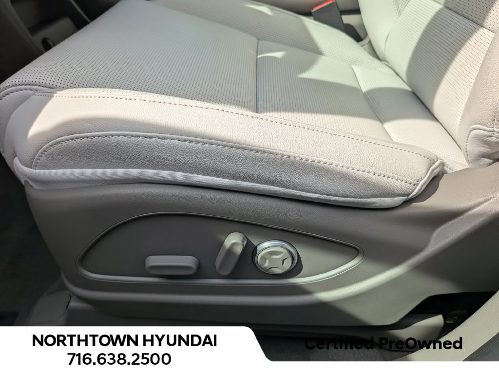 Certified 2026 Hyundai Palisade Limited AWD/4WD image 32