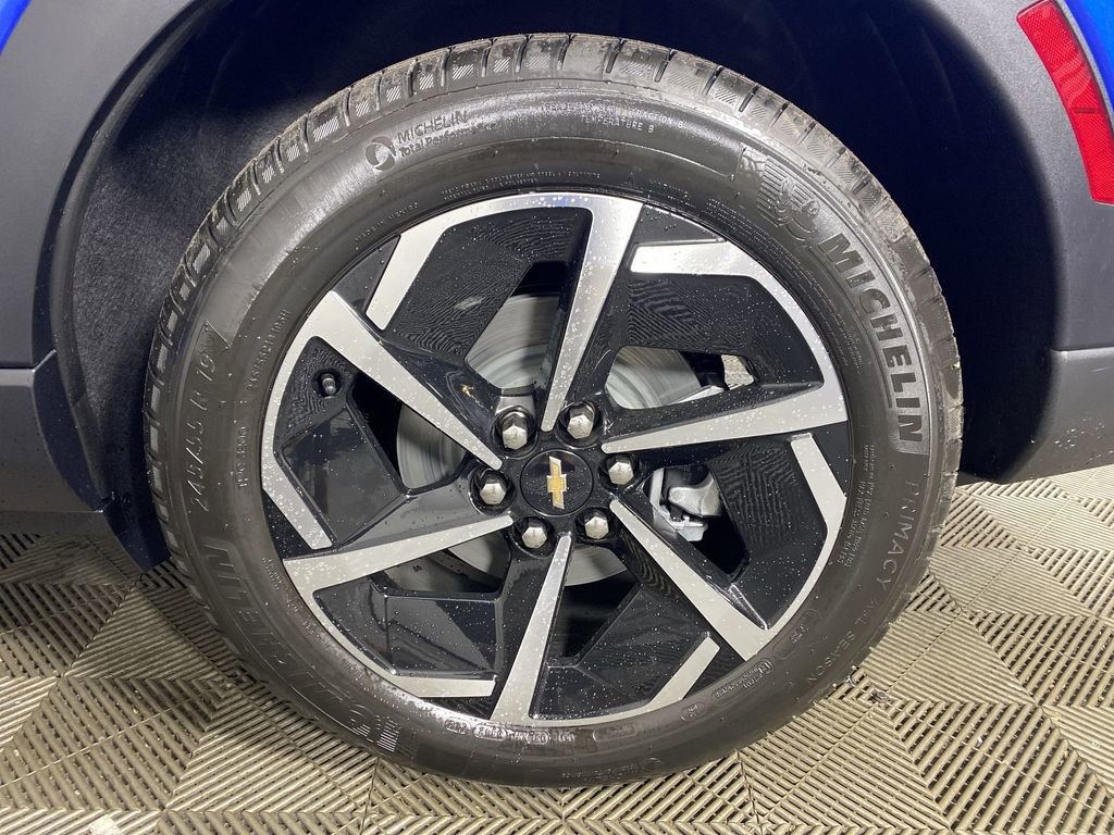 New 2026 Chevrolet Equinox EV LT image 30