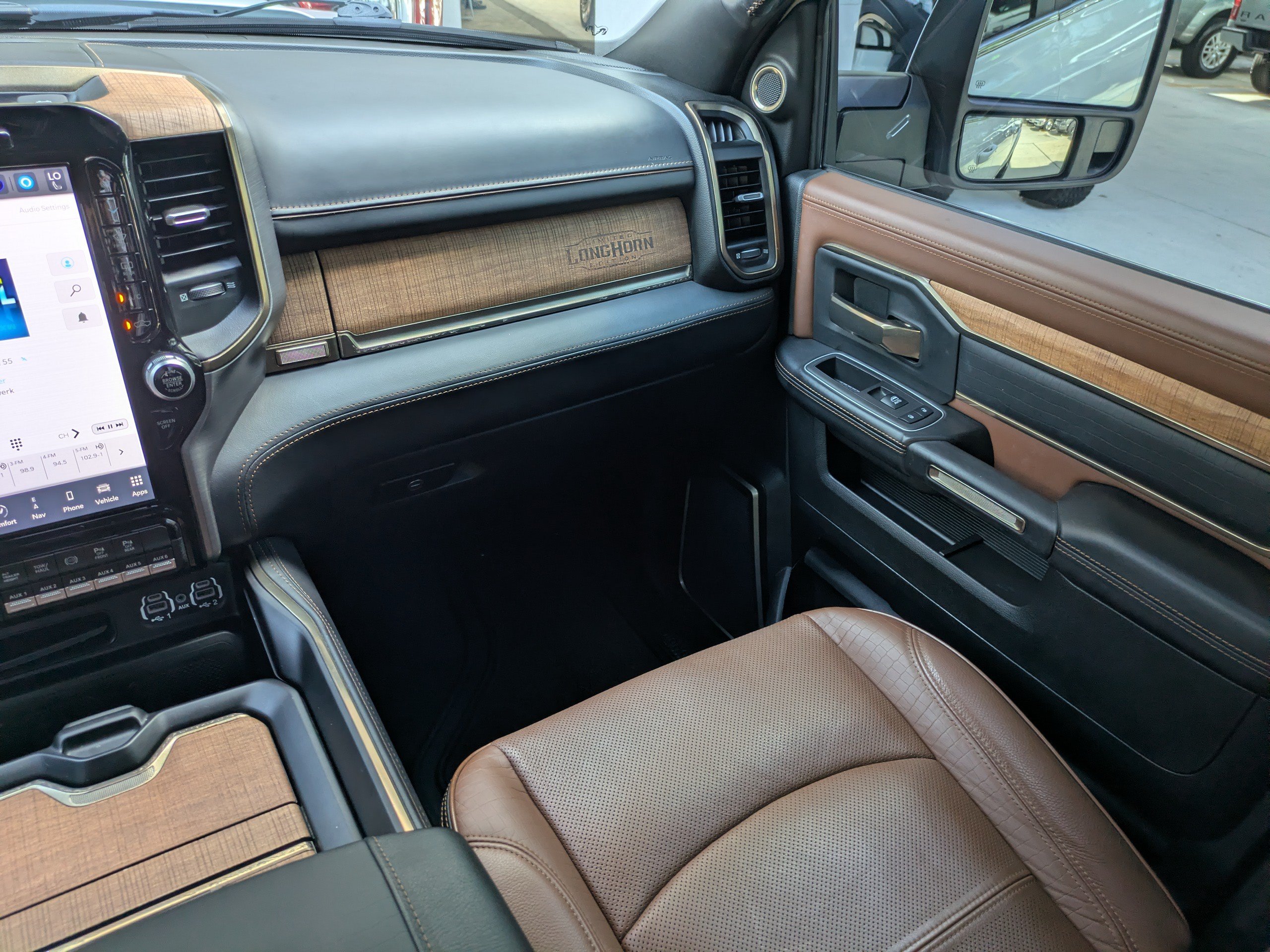Used 2023 RAM 3500 Limited AWD/4WD image 18