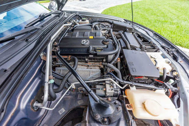 Used 2008 MAZDA MX-5 Miata Grand Touring w/ Premium Pkg RWD image 29