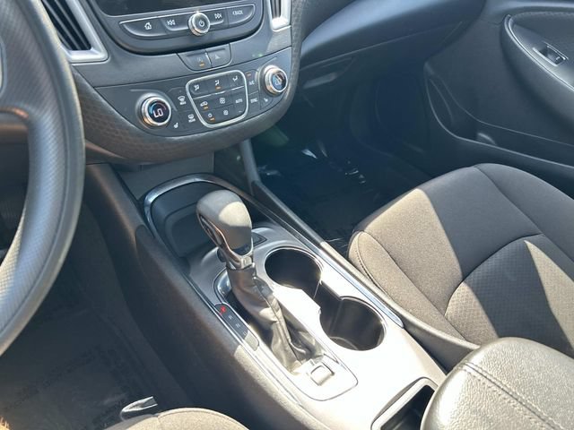 Used 2023 Chevrolet Malibu LT FWD image 25