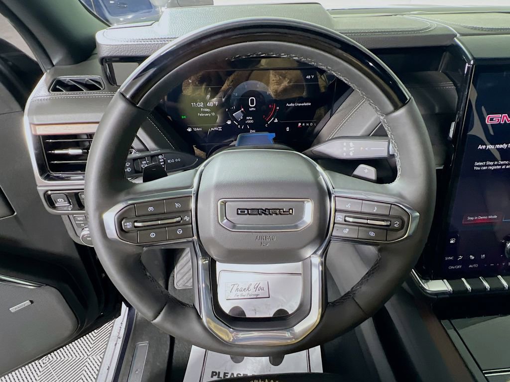 New 2026 GMC Yukon XL Denali w/ Denali Reserve Package image 10