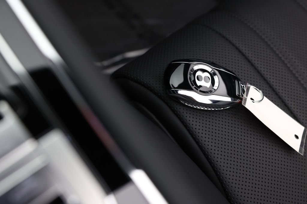 Used 2025 Bentley Continental GTC image 30