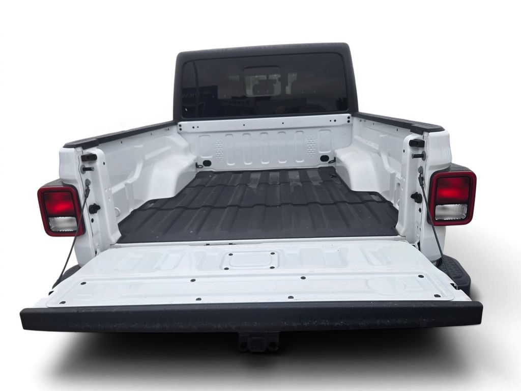Used 2023 Jeep Gladiator Sport AWD/4WD image 5