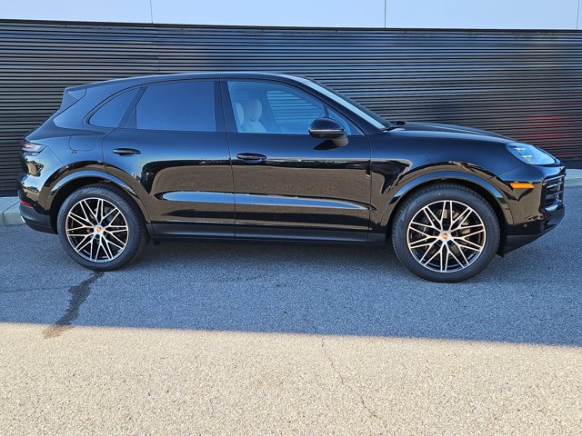 New 2026 Porsche Cayenne AWD/4WD image 7