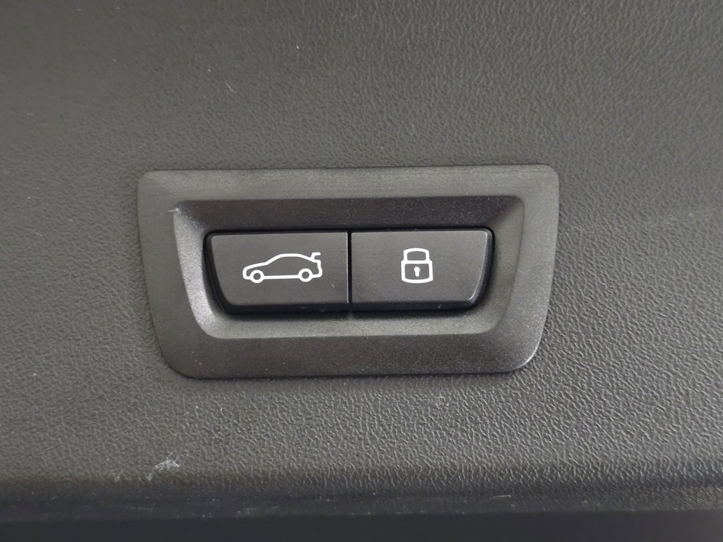 Used 2025 BMW X3 xDrive30i w/ Premium Package image 10