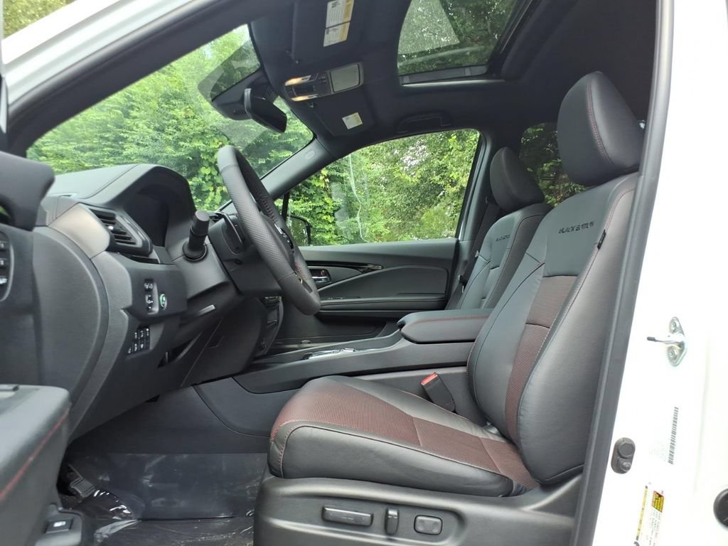 New 2026 Honda Ridgeline Black Edition image 8