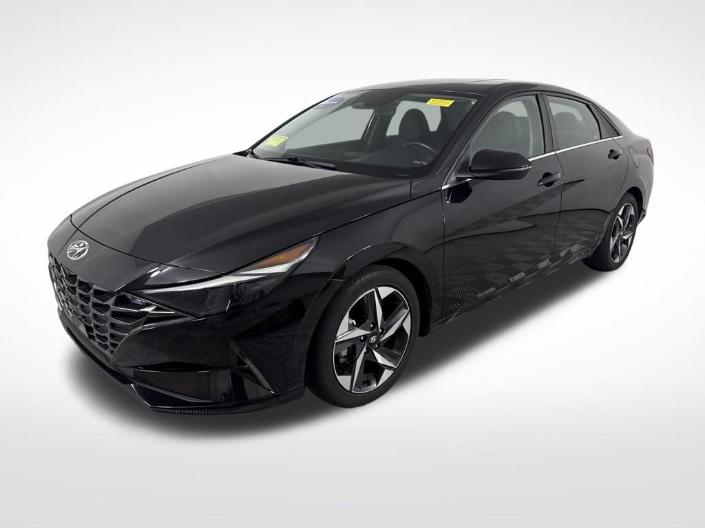 Used 2023 Hyundai Elantra Limited w/ Preferred Accessory Package image 9