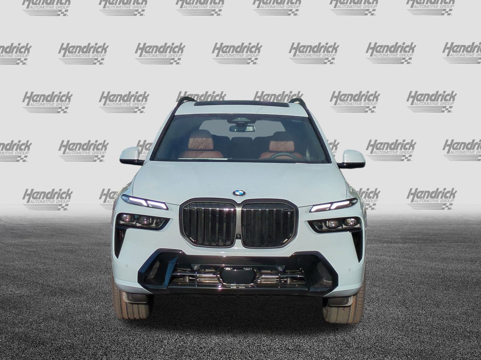 New 2026 BMW X7 xDrive40i w/ Executive Package image 3