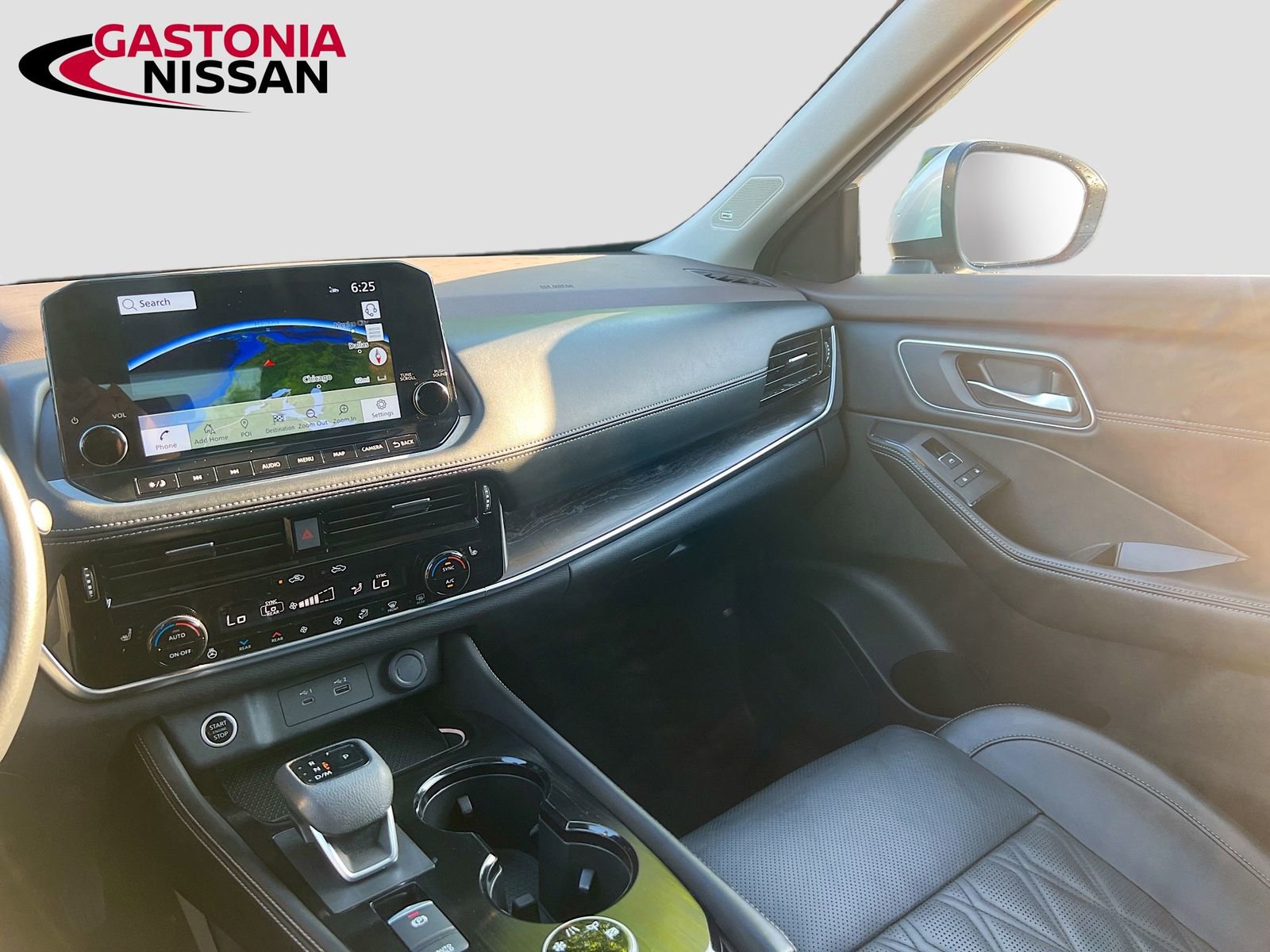 Used 2023 Nissan Rogue Platinum w/ Platinum Premium Package AWD/4WD image 32