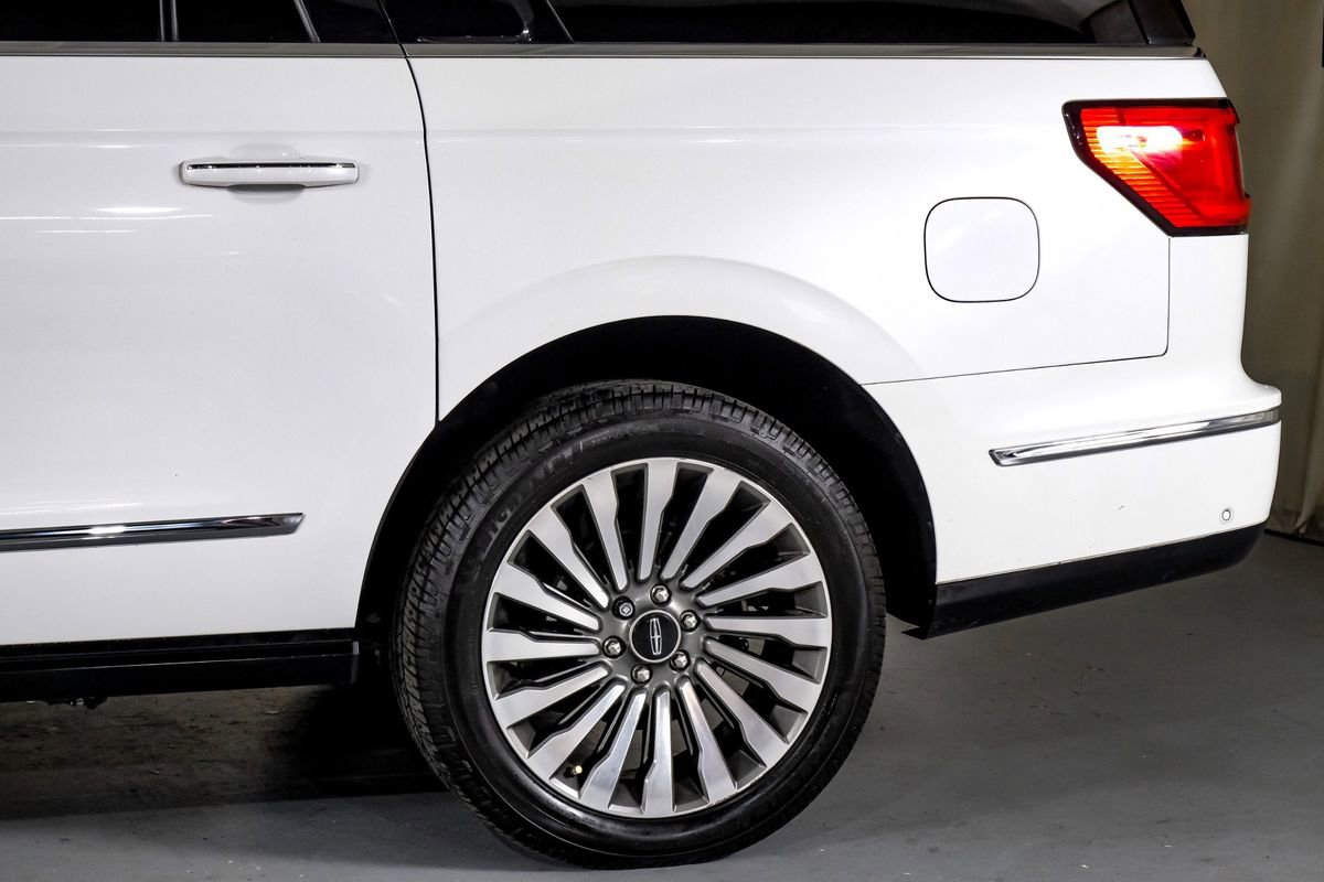 Used 2020 Lincoln Navigator L Reserve w/ Luxury Package image 13