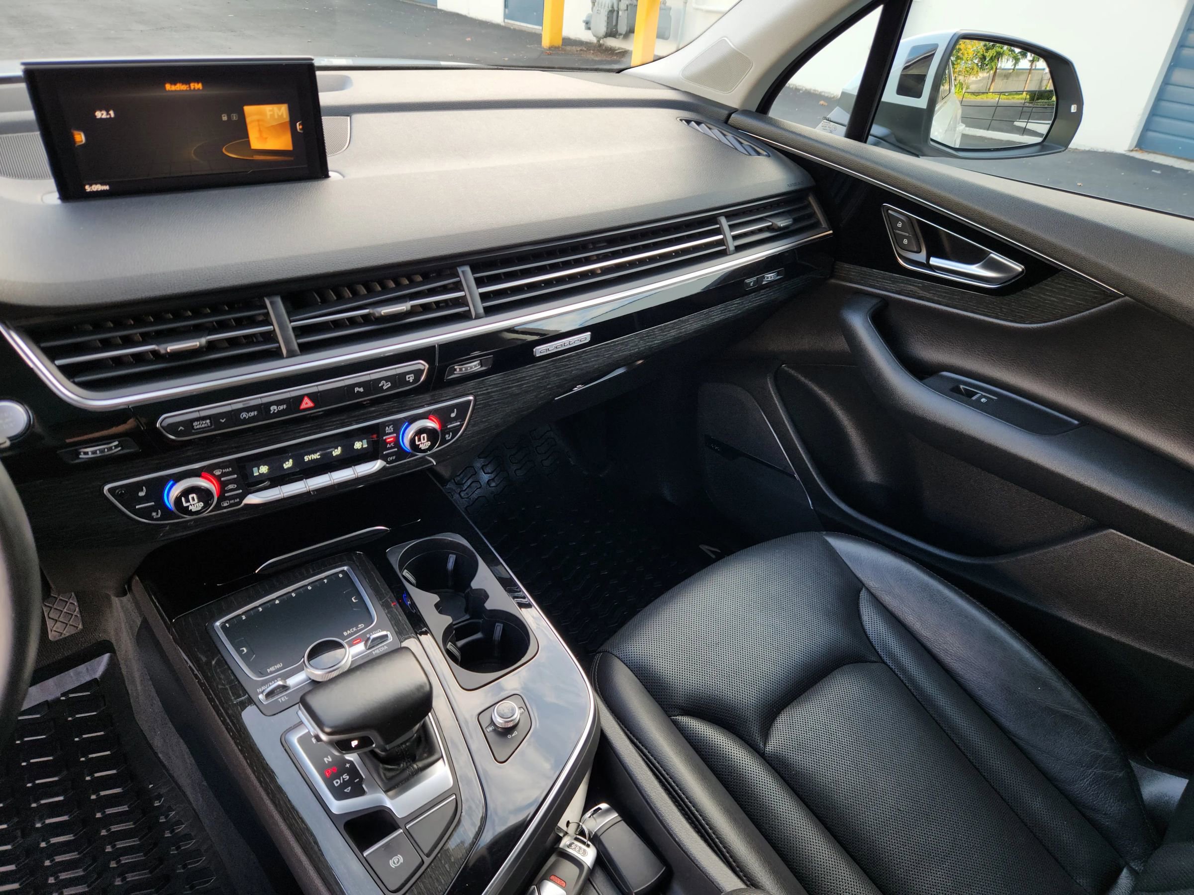 Used 2017 Audi Q7 3.0T Premium Plus image 10