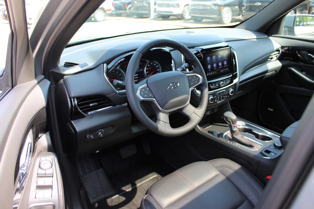 Certified 2023 Chevrolet Traverse RS w/ LPO, Floor Liner Package AWD/4WD image 15