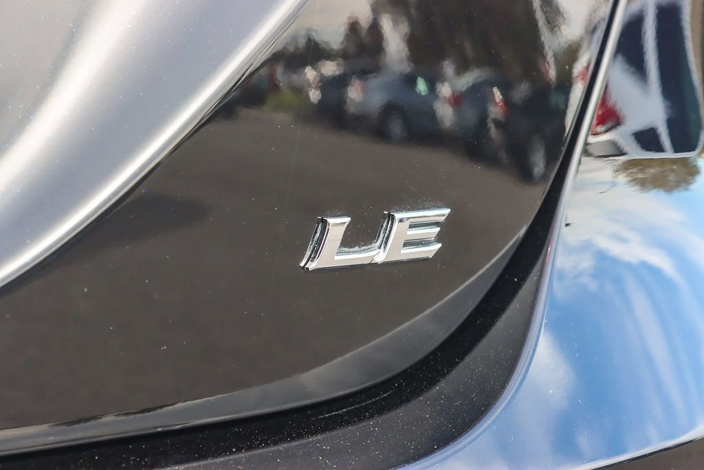 Used 2023 Toyota Camry LE image 10