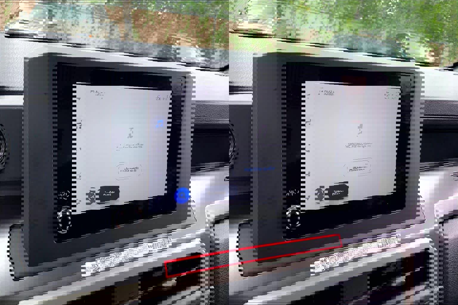 Used 2025 Toyota Tacoma SR5 image 31