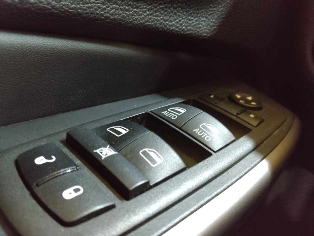 Used 2021 Jeep Cherokee Limited AWD/4WD image 27