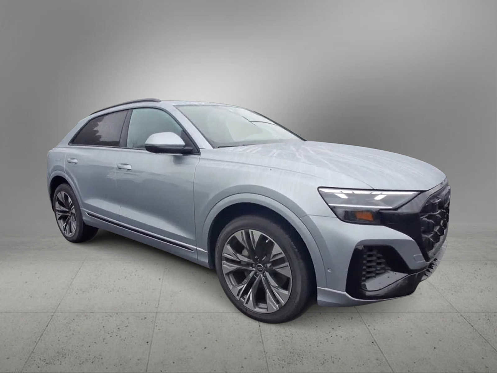 New 2025 Audi Q8 Premium image 2