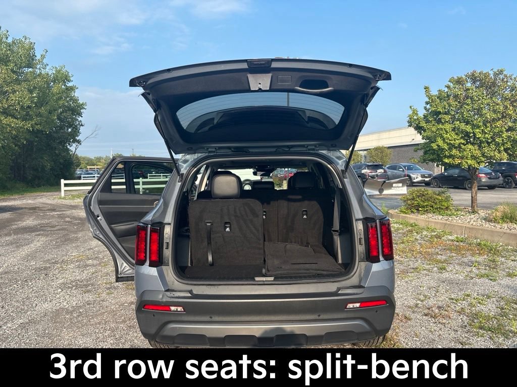 Certified 2023 Kia Sorento S w/ Panoramic Sunroof Package AWD/4WD image 14