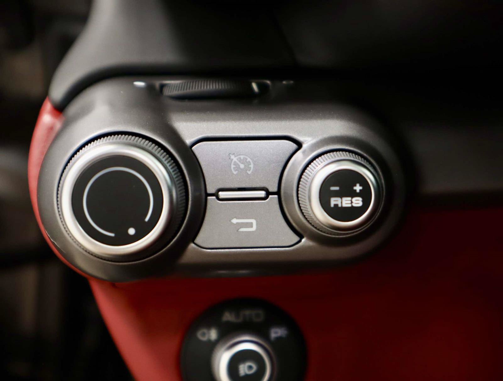 Used 2018 Ferrari 488 Spider RWD image 64