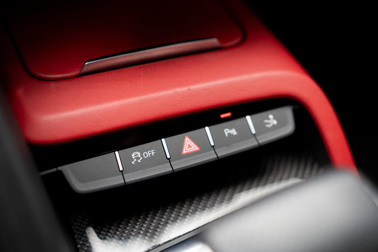 Used 2018 Audi R8 V10 RWD image 47