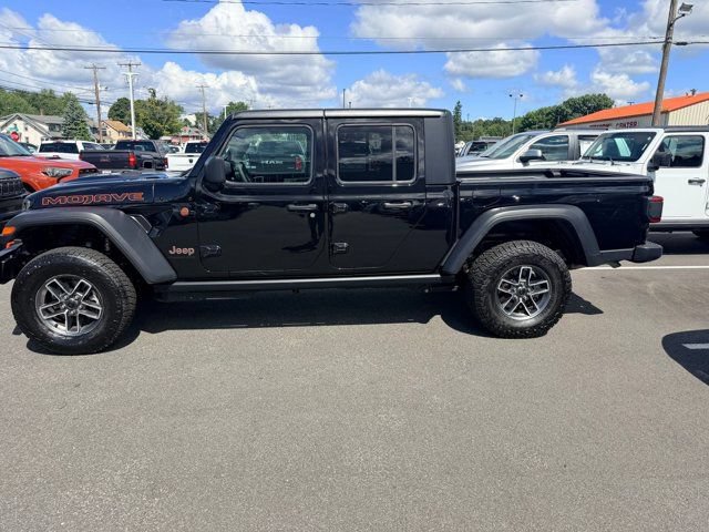 Used 2026 Jeep Gladiator Mojave AWD/4WD image 4