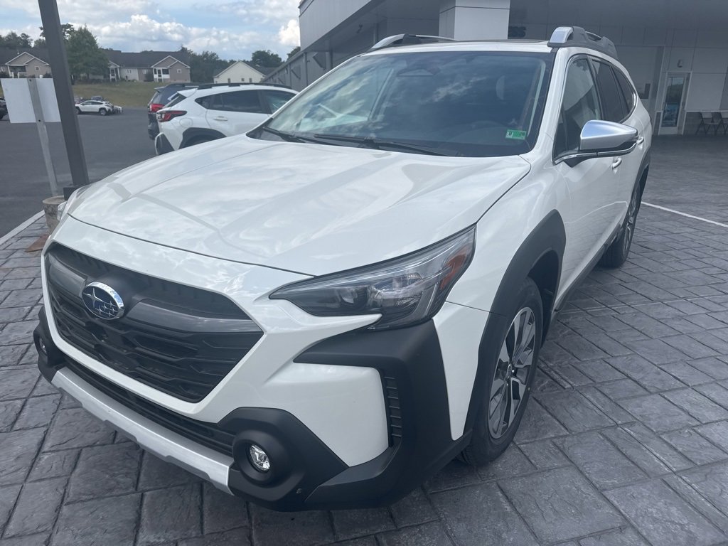 New 2025 Subaru Outback Touring image 2