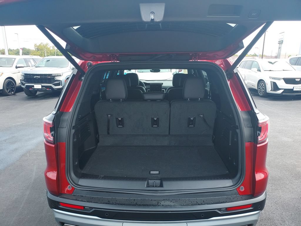 Used 2026 GMC Acadia Elevation w/ Elevation Premium Package FWD image 9