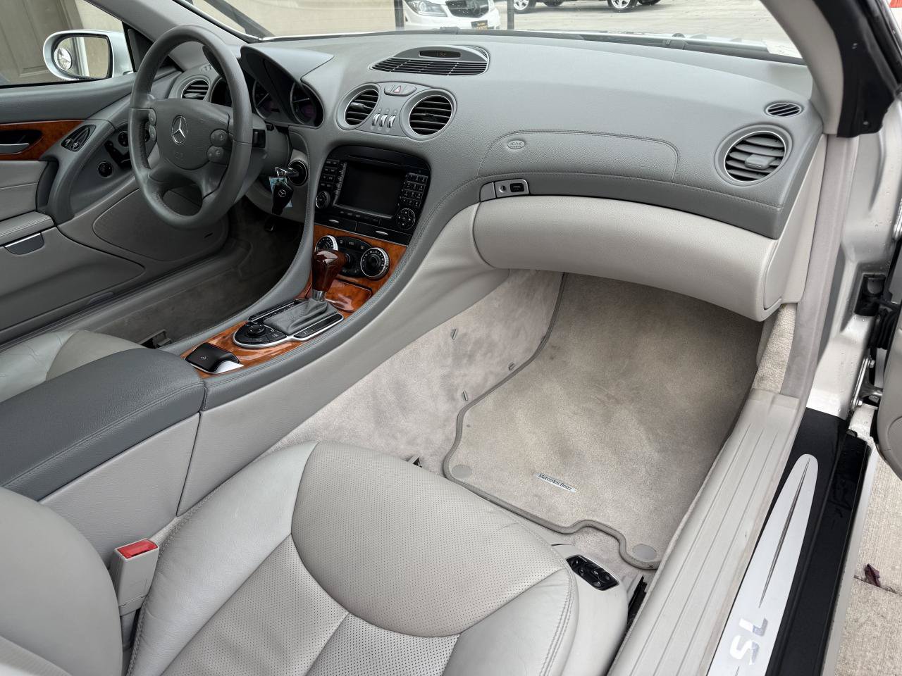 Used 2005 Mercedes-Benz SL 500 image 20