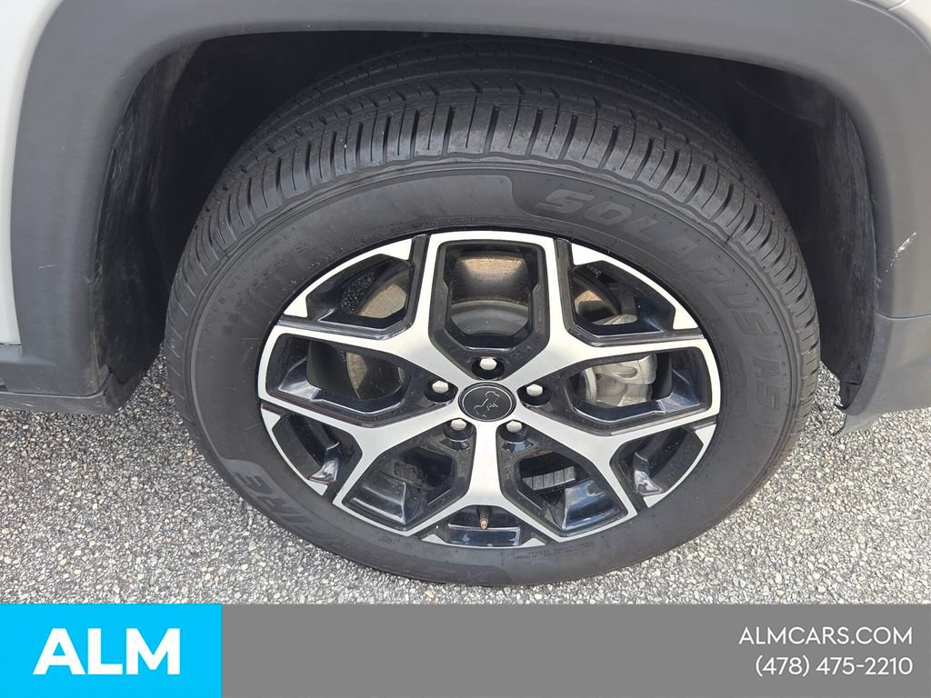 Used 2025 Jeep Compass Limited AWD/4WD image 18