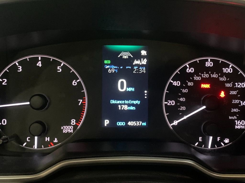Used 2023 Toyota Corolla SE w/ SE Premium Package FWD image 30
