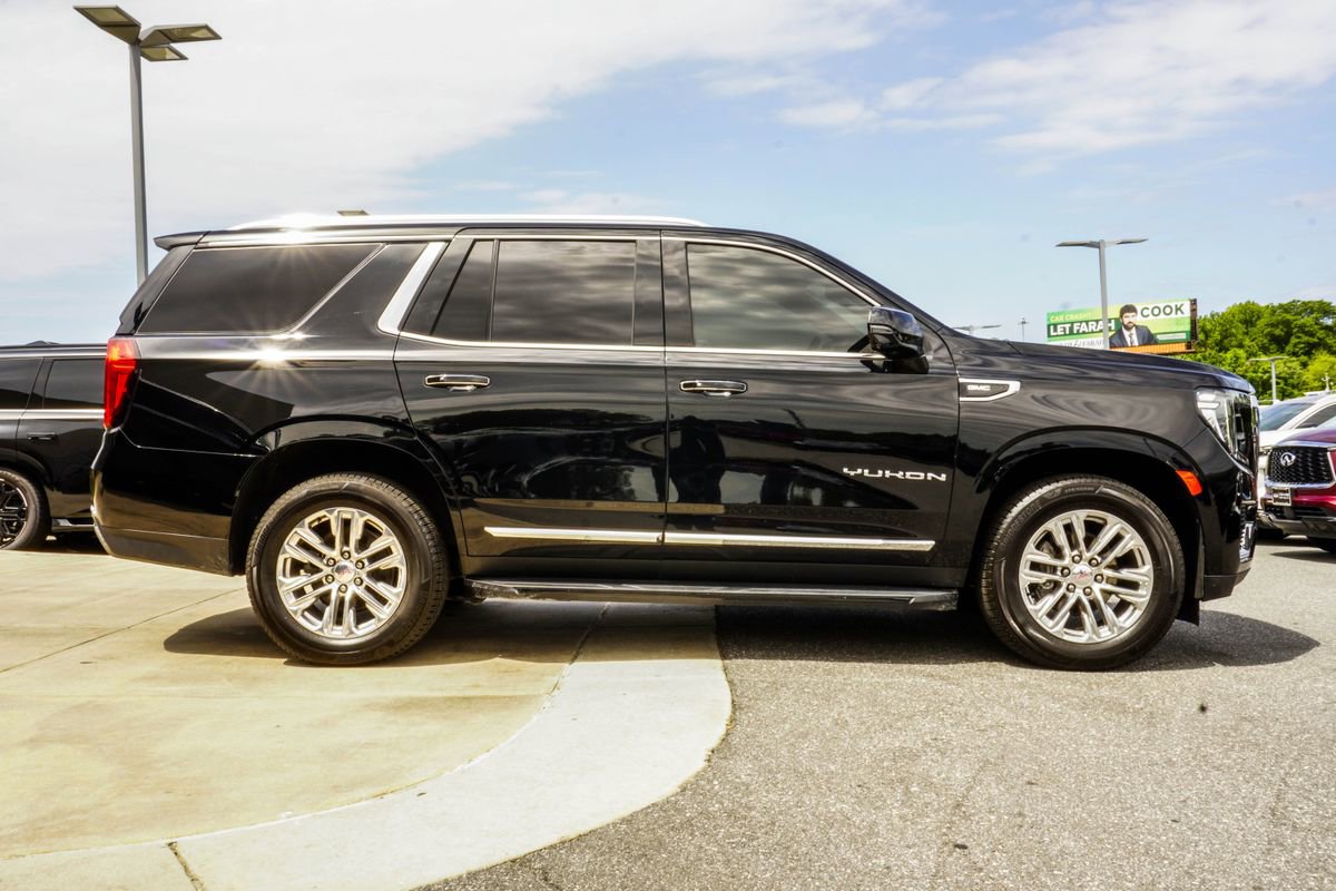 Used 2022 GMC Yukon SLT w/ SLT Premium Package AWD/4WD image 6