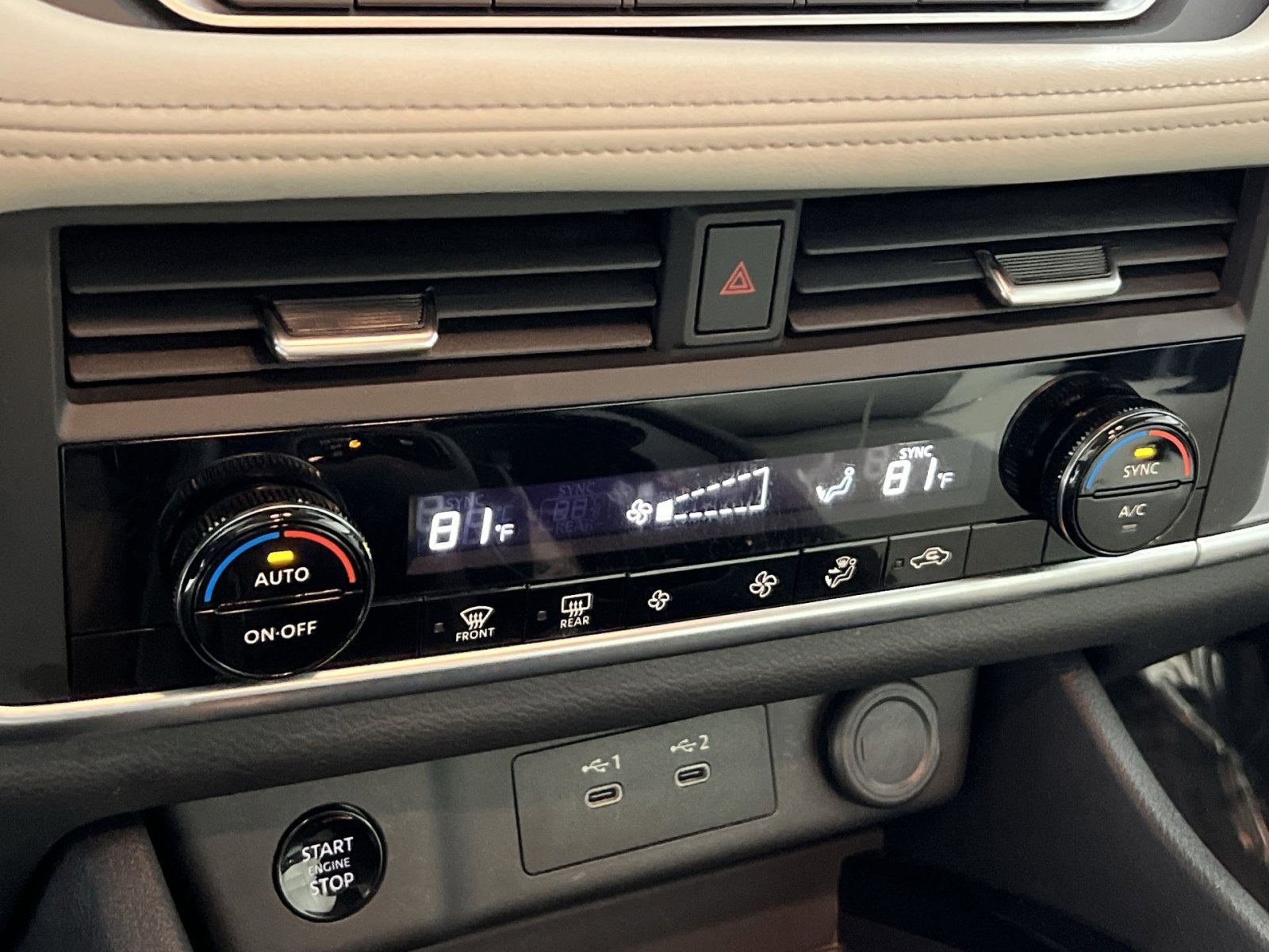 Used 2025 Nissan Rogue SV image 21