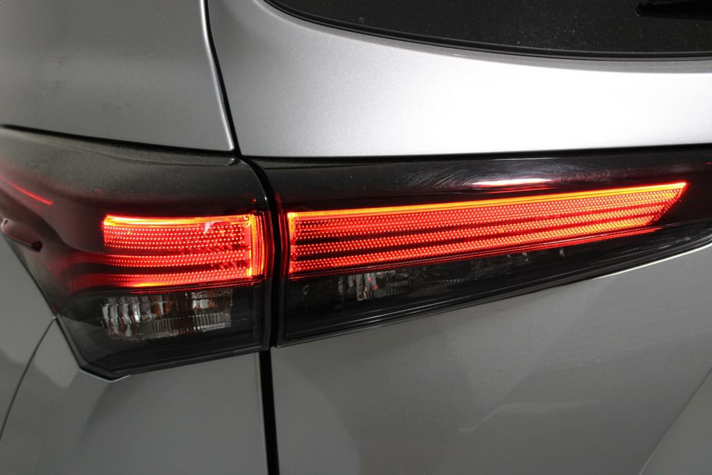 Used 2025 Toyota Highlander XSE image 55