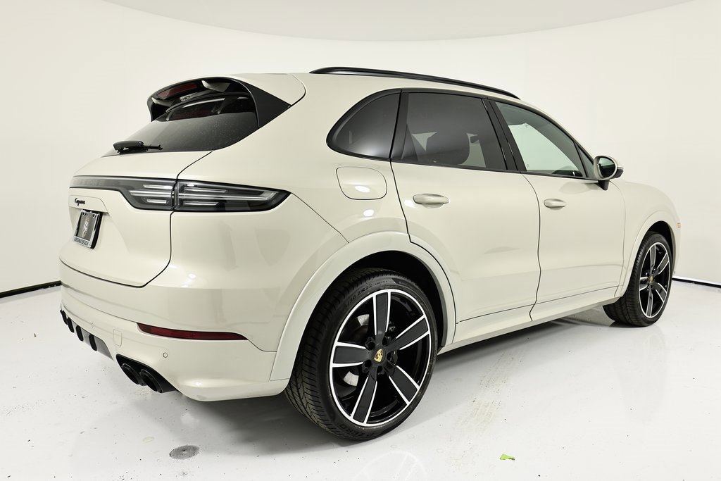 Used 2023 Porsche Cayenne image 7