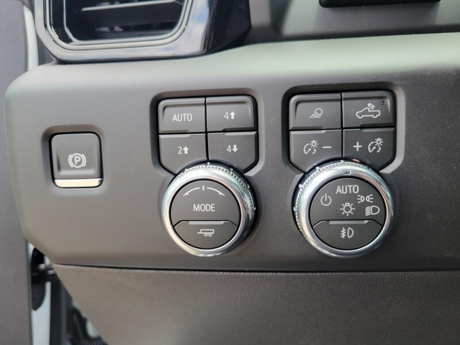 New 2026 GMC Sierra 1500 AT4 w/ AT4 Premium Package AWD/4WD image 18