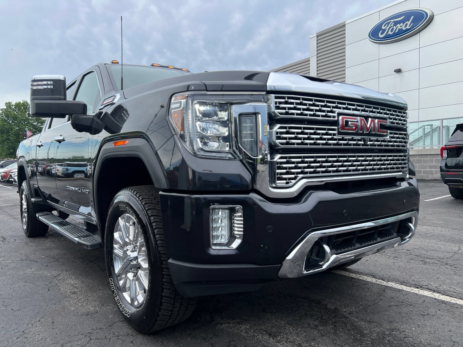 Used 2020 GMC Sierra 2500 Denali w/ Denali Ultimate Package AWD/4WD image 20