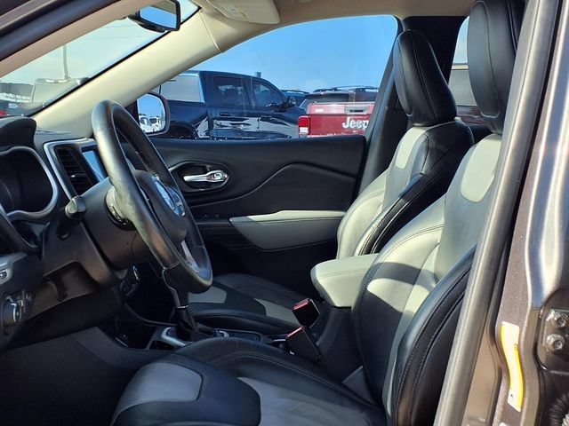 Used 2014 Jeep Cherokee Limited w/ Technology Group FWD image 6