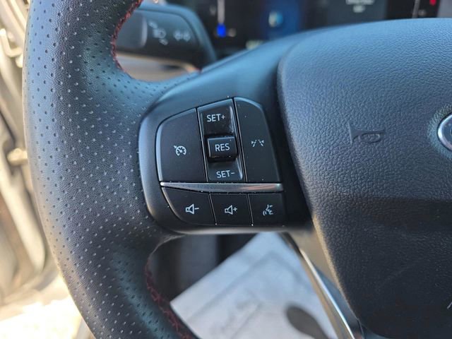 Used 2024 Ford Escape ST-Line image 18